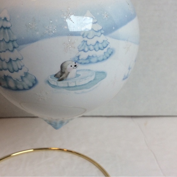 Hallmark Keepsake Ornament Having A Snow Ball Ceramic Tear Drop Penguins 2008 - Picture 4 of 12